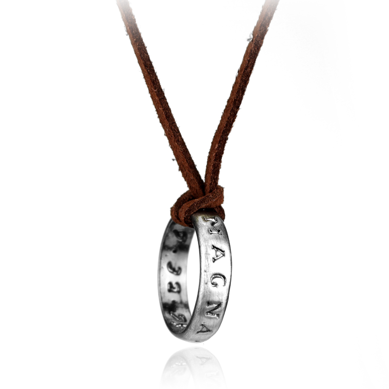 Vintage Collectible Item - Collana con Anello a Catena in