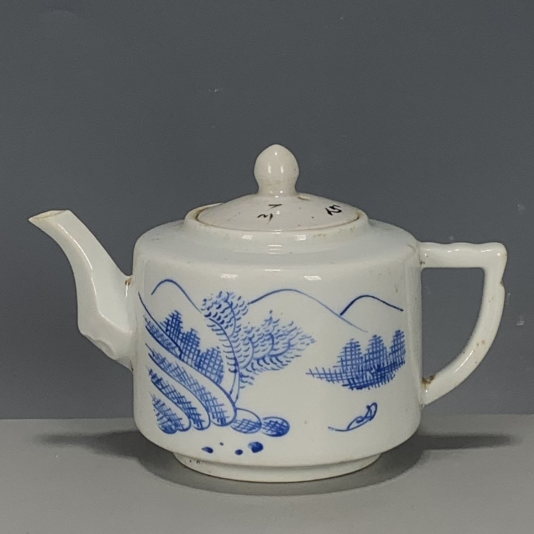 Vintage Collectible Pottery - Teiera in Porcellana Blu e Bianca