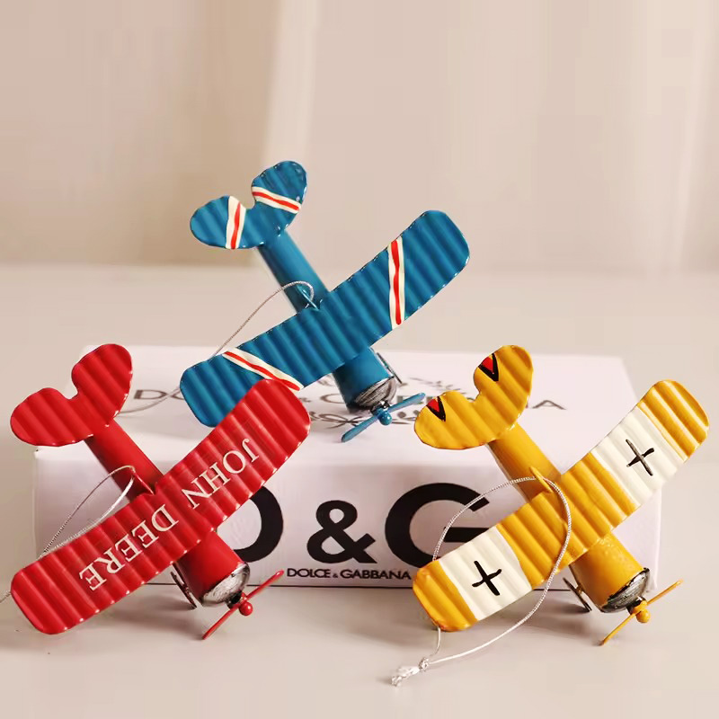 Modellino di Aereo Vintage in  - Vintage Collectible Furniture recensione e prezzo