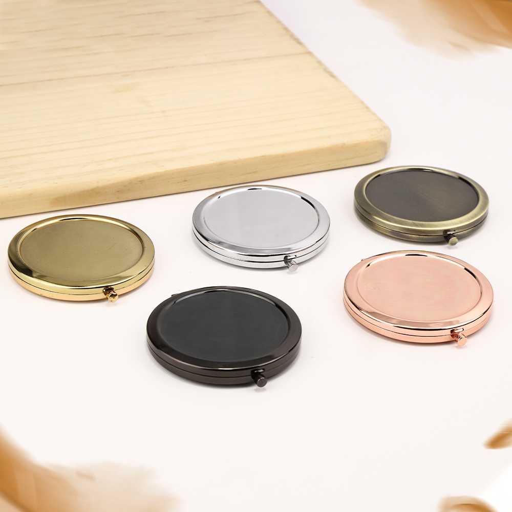 Specchietto da Trucco Compatto - Vintage Collectible Item recensione e prezzo