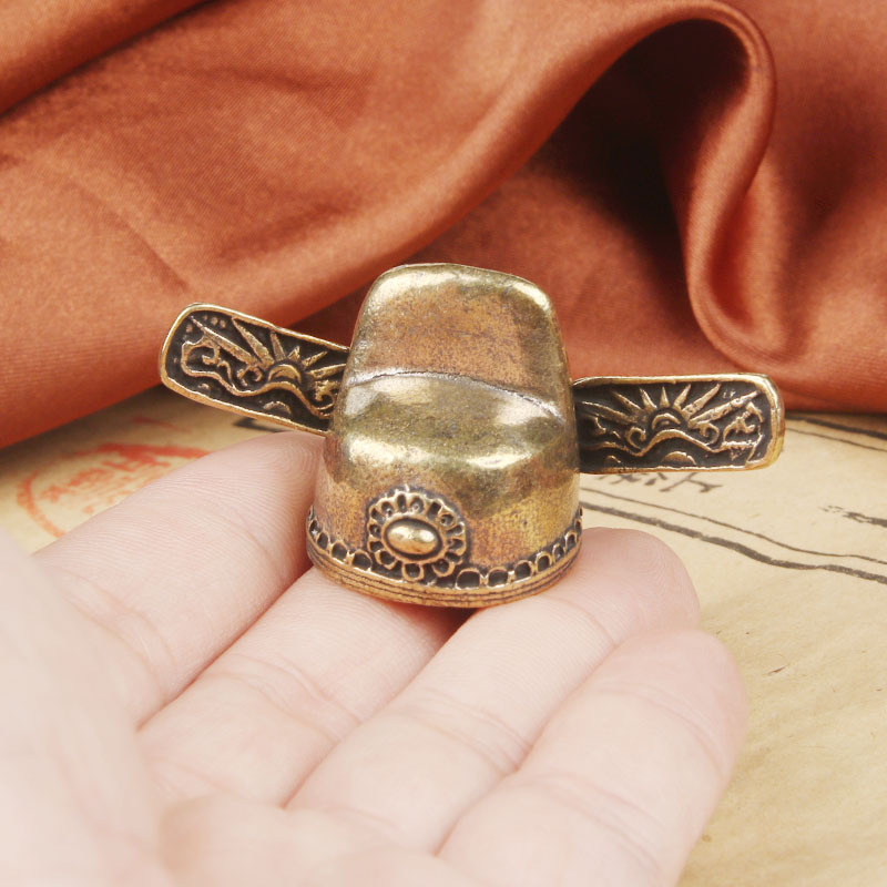 Statuetta Vintage in Ottone a  - Vintage Collectible Furniture recensione e prezzo